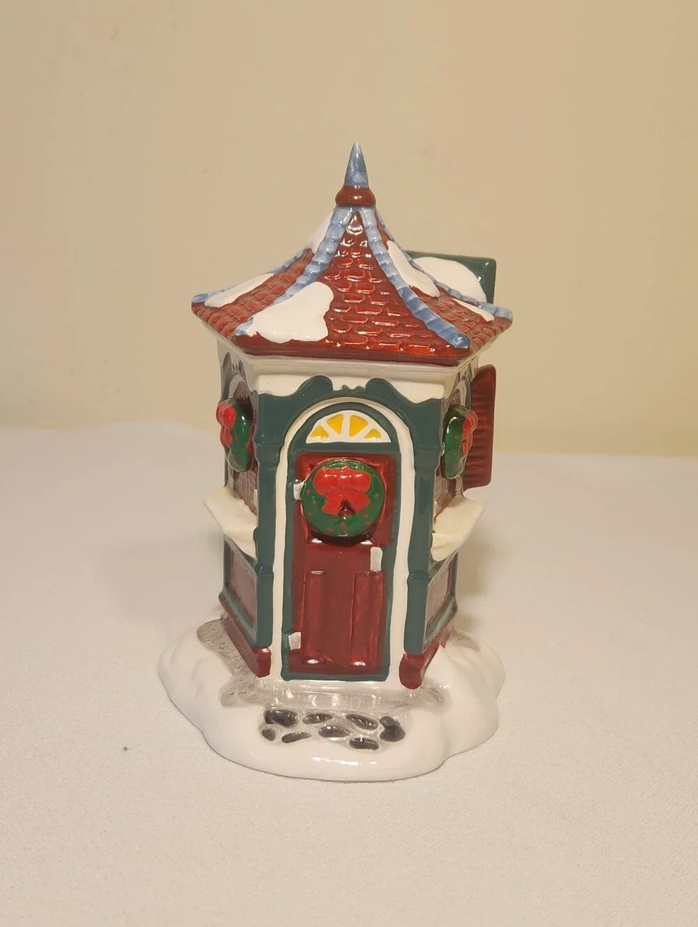 Dept. 56 Snow Village Hand Painted Tour The Village Tourist Information Booth